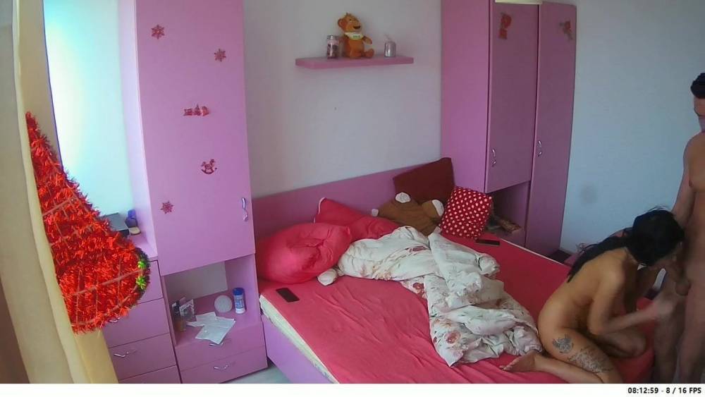 WOW 1 - xhamster.com