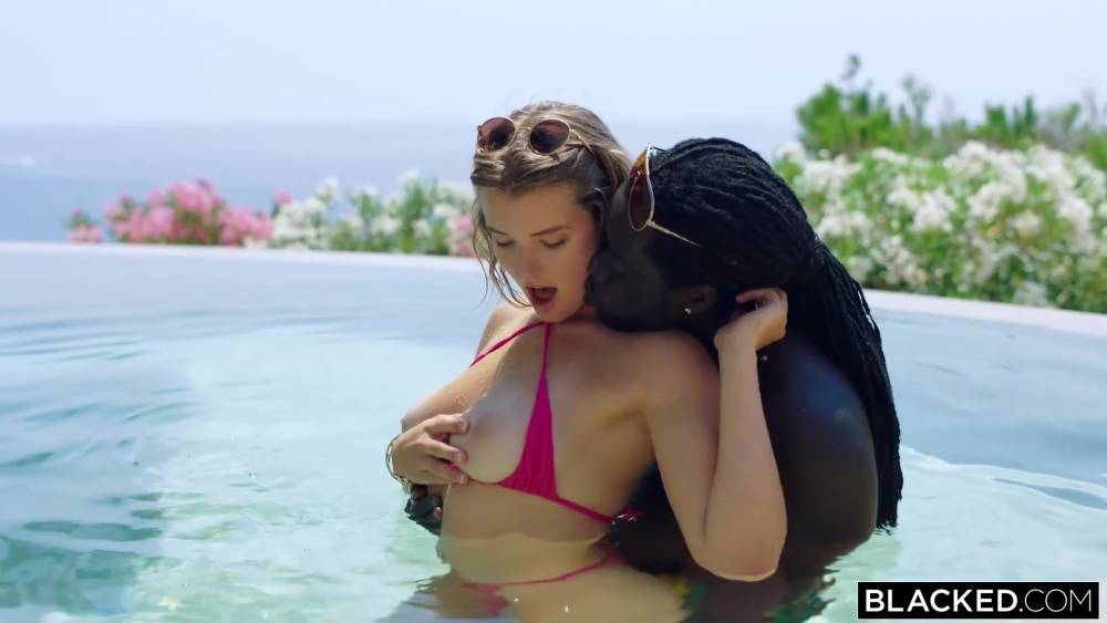 ouɐlǝW ɐᴉW - txxx.com