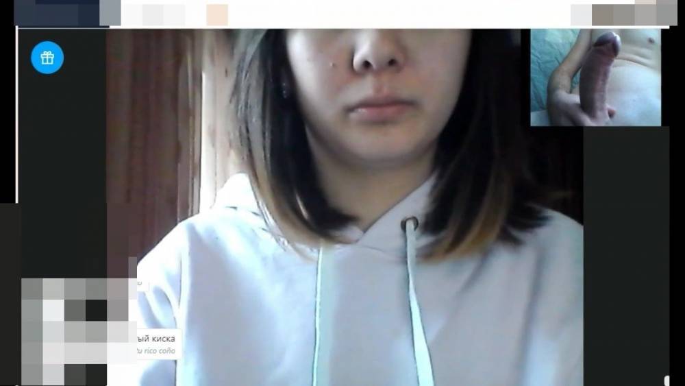 pijama slim brunette wants a morning cum - xhamster.com