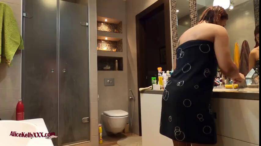 Fucking Wife In Shower