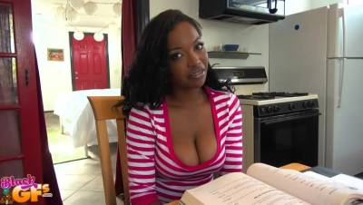 Daya Knight - Get Under The Table - porntry.com