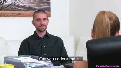 Massive cumshot covers agents pussy - porntry.com