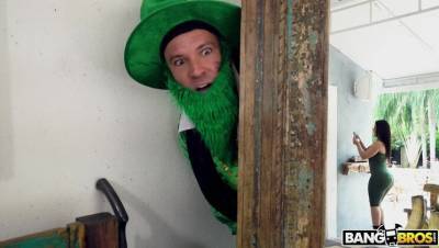 Rose Monroe - Fuck Me, I'm Irish - xxxfiles.com - Ireland