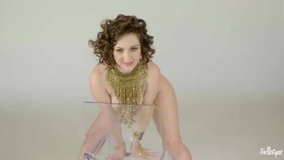 Jenna Sativa - All That Glitters - veryfreeporn.com