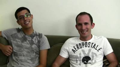 Gay amateurs sucking - webmaster.drtuber.com