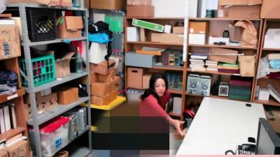 Hot exotic looking half black shoplifter - icpvid.com