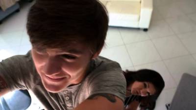 Stepgrandma uses the cameras to do something more raunchy - icpvid.com