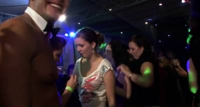 Yong gorgeous cutie drilled hard after dance - icpvid.com