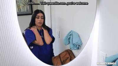 Cant wait to fuck my new nurse girlfriend when she back home - sunporno.com