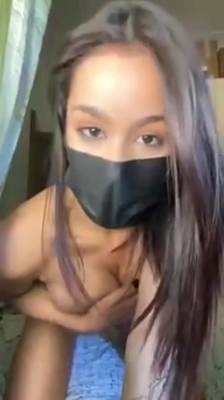 Spanish Girl Teasing Live On Periscope - hclips.com - Spain