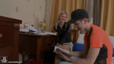 Ends Up With Very Plenty Anal Creampie - hclips.com