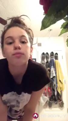 Damn She Is A Gorgeous Thot - Jojothot - hclips.com