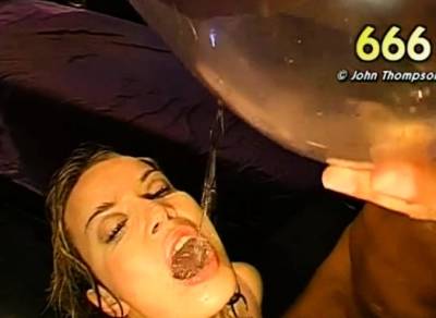 Hawt thrall is expecting for master's urinal matter - nvdvid.com