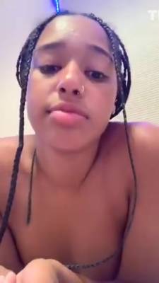 Hot Ebony Teasing On Periscope - hclips.com