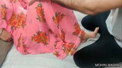 Neighbour Fucked Hardly Bhabhi With Surprise Gift - txxx.com - India