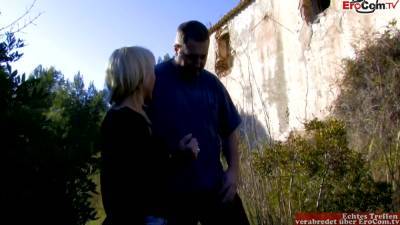 Blonde Milf Slut First Pee Outside And Get After That The Pussy Fucked From A - upornia.com