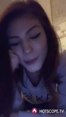 Girl Shows Her Yummy Pussy On Periscope - Georgiaheyyy - hclips.com