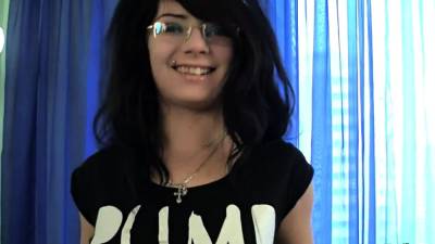 Emo Emily Solo Dildo - drtuber.com