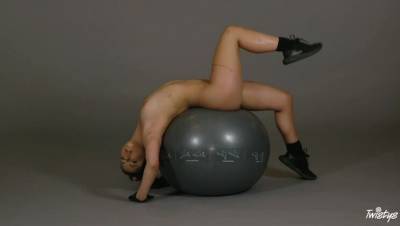 Gina Valentina - Booty Baller - veryfreeporn.com - Brazil