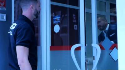 Classy Businessman Fucked By Handyman - nvdvid.com