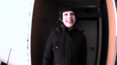 Sexy amateur Savina plays with her creamy pussy - icpvid.com