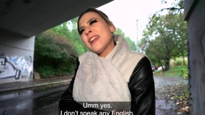 Public Agent Cutie with an outrageously sexy body - webmaster.drtuber.com