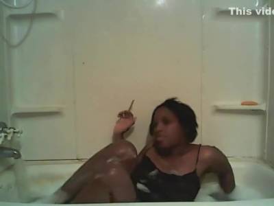 Fun In The Tub - upornia.com