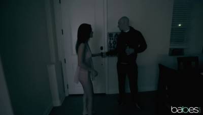 Zoe Bloom - Zac Wild - Pussy in a Power Outage - veryfreeporn.com - Usa