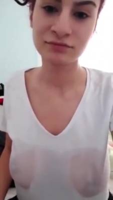 Turkish Girl With Huge Tits Wets Her Shirt - hclips.com - Turkey