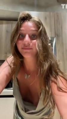 Her Friend Has Some Big Tits - hclips.com