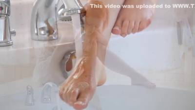 Ariel - Tickling My Muffin With Baby Doll - upornia.com