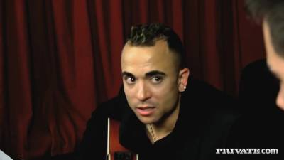 Erica Fontes - Erica Fontes In Take The Mike - upornia.com