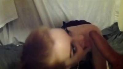 Slave Leia sucks cock - icpvid.com