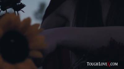 Scarlett Mae - Red Riding Hood X With Scarlett Mae - upornia.com