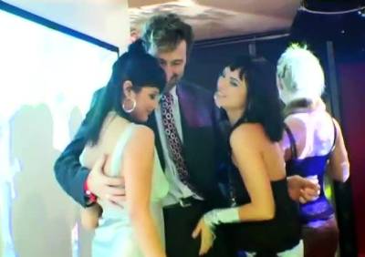 Chicks are delightsome studs with raucous pecker engulfing - icpvid.com