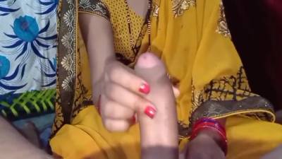 Bhabhi Ki Gaad Me Ungli Dal Kar Chut Ka Paani Nikaala - First Night - hclips.com