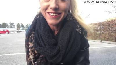 Blondine Im Shoppingcenter! 100% Public Action Mitten Im Laden - hclips.com
