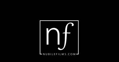 Mischievous Holly Belle desires deep penetration - icpvid.com