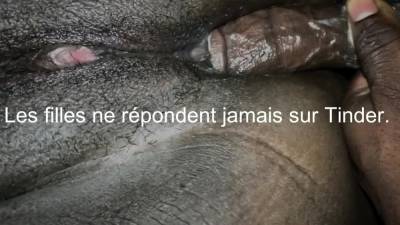 Gros plan sur une fille noire profondement sodo analizer - drtuber.com