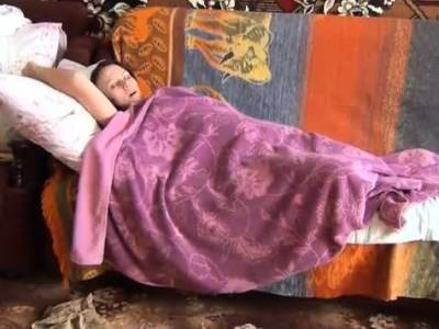 DAK Amputee Nurse Pretender in Pantyhose - icpvid.com