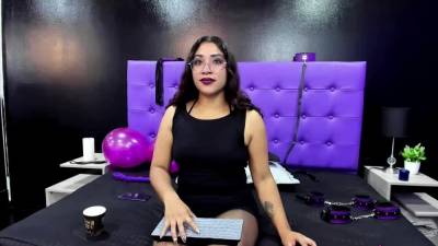 Hot amateur girl anal play on cam - webmaster.drtuber.com