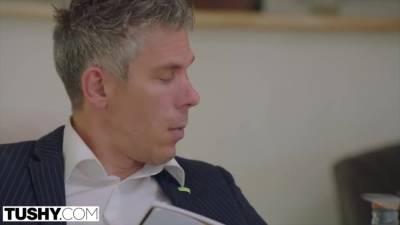 Bad Girl Gets Gaped By Her Therapist And Loves It - upornia.com