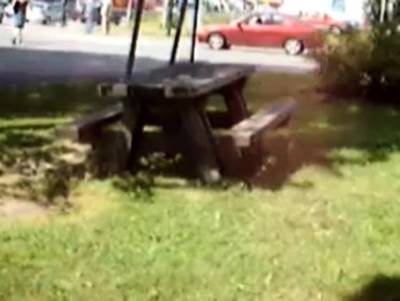 Old Man Jerks In The Park - icpvid.com