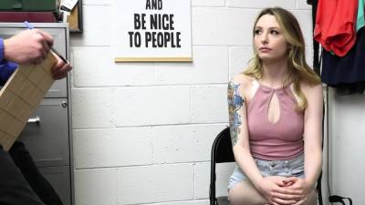 Stealing dildos got teen in deep trouble - icpvid.com