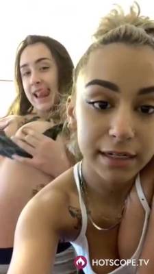 Cuties In Tight Shorts Teasing Them Cheeks - Thesinnerharley - hclips.com