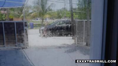 Teens Car Breaks - Luckily Theres A Big D Nearby! - upornia.com