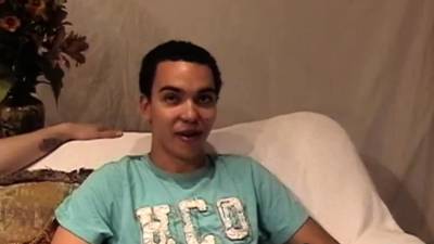 Straighty giving blowjob - webmaster.drtuber.com