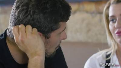 Sienna Day - Trouble On Tap Part 4 - porntry.com