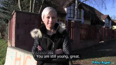 Her Pussy Gets Splattered with Spunk - porntry.com