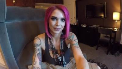 Anna Bell Peaks - Anna's VLOG #93 AVN EXPO Part 1! - porntry.com